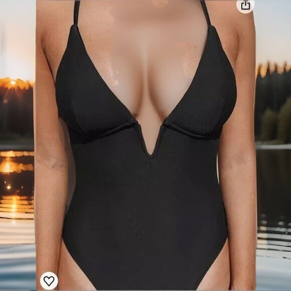 Cupshe Womens One-Piece Swimsuit Large Black V-Wire Plunge Neckline Cross Back - Picture 2 of 10